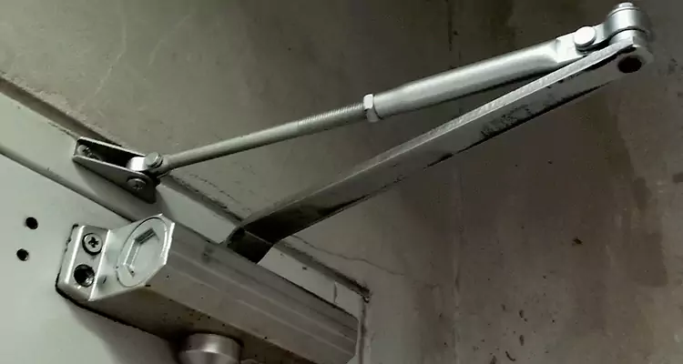 Door Closer Parallel Arm Installation in Melbourne, FL